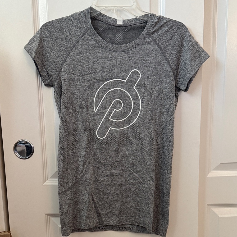 lululemon x Peloton Swiftly Tech Short-Sleeve Shirt 2.0 size 8 gray
